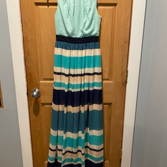 Beachy Inspiration Dress (Discontinued) - Picture 5 of 7